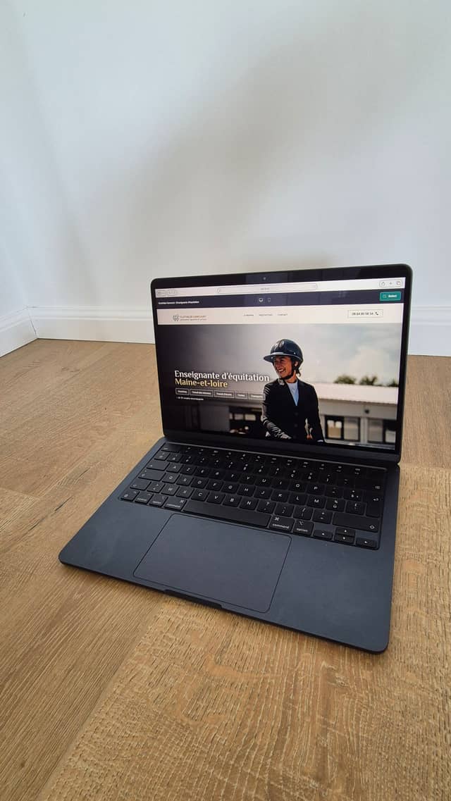 Création de site internet équestre clé en main, rapide et pas cher.
